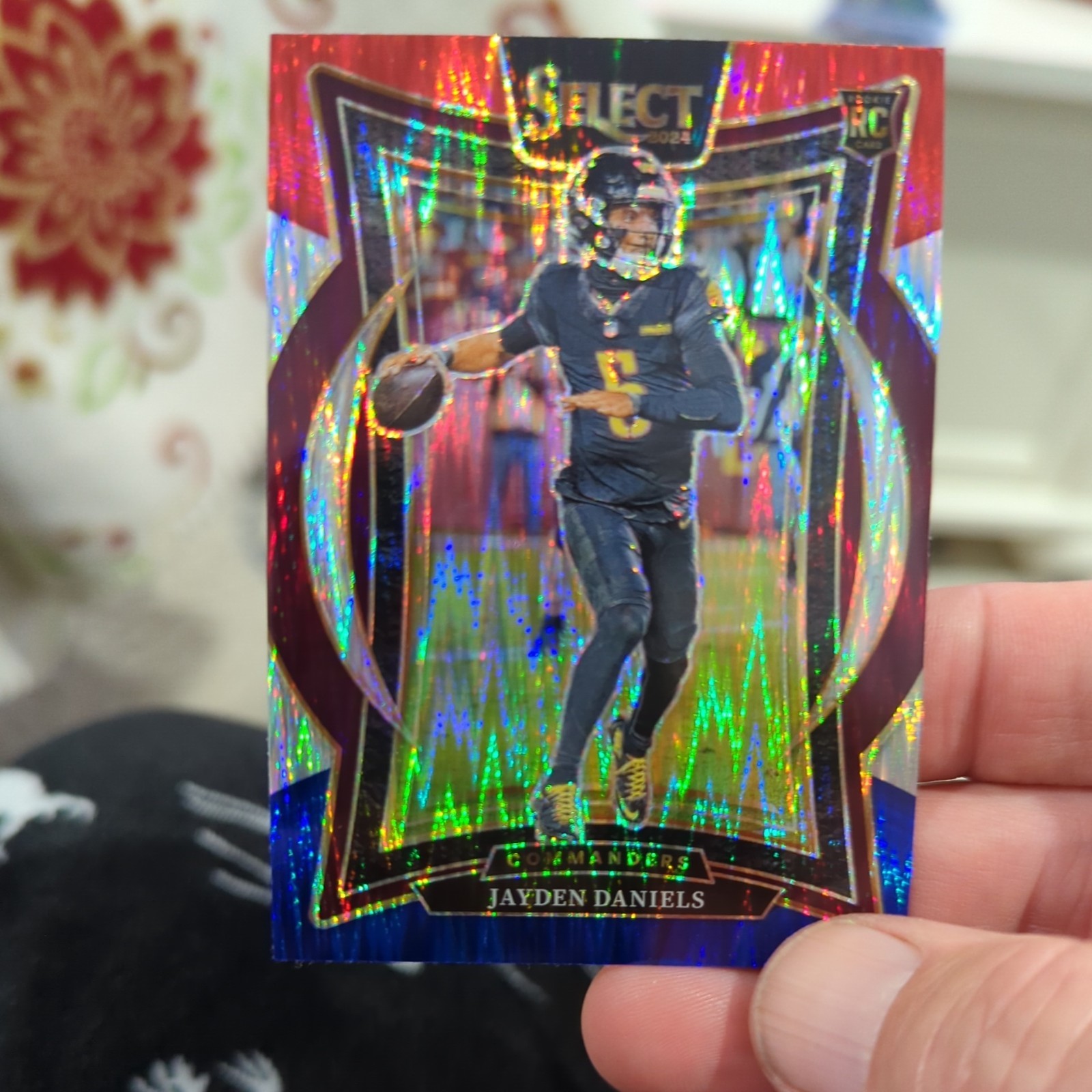 2024 Panini Select - Concourse Jayden Daniels #26 Red & Blue Shock Prizm (RC)