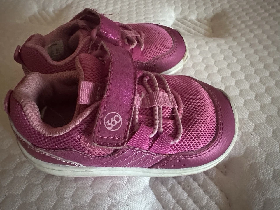 Zapatillas para bebé niña Child’s Stride, Right Keegan, rosa Foto 2 de 4