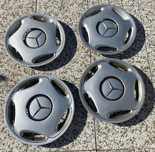 4x Radkappen Original MERCEDES E-Klasse W 124, silber, guter gebrauchter Zustand
