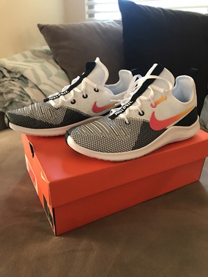 nike free tr8 black laser fuchsia