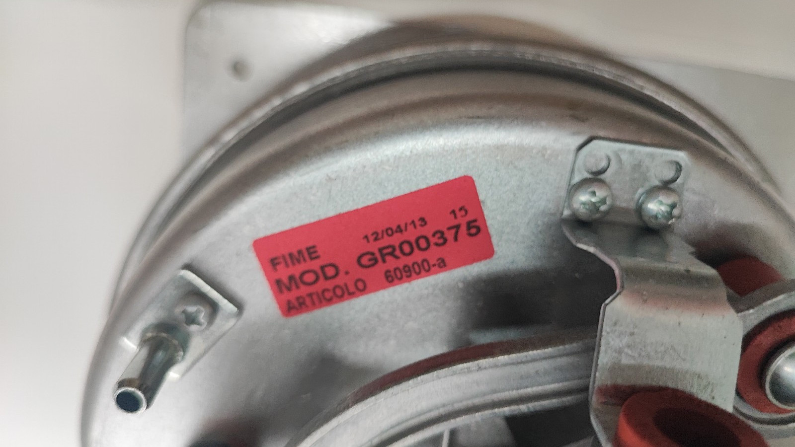 Extracteur EGVM23 DIFF pour chaudière ELM Leblanc 87167578990 - 4