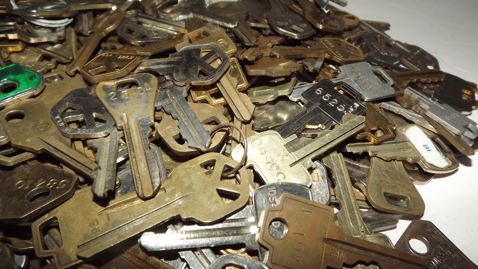 Vintage Mixed Key Lot 8 Lbs. House Car Padlock Safety Deposit Box Brass