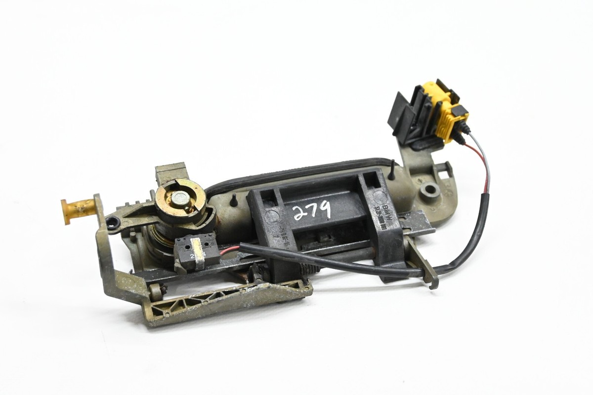 ⭐96-02 BMW E36 Z3 Front Right Side Exterior Door Grab Handle