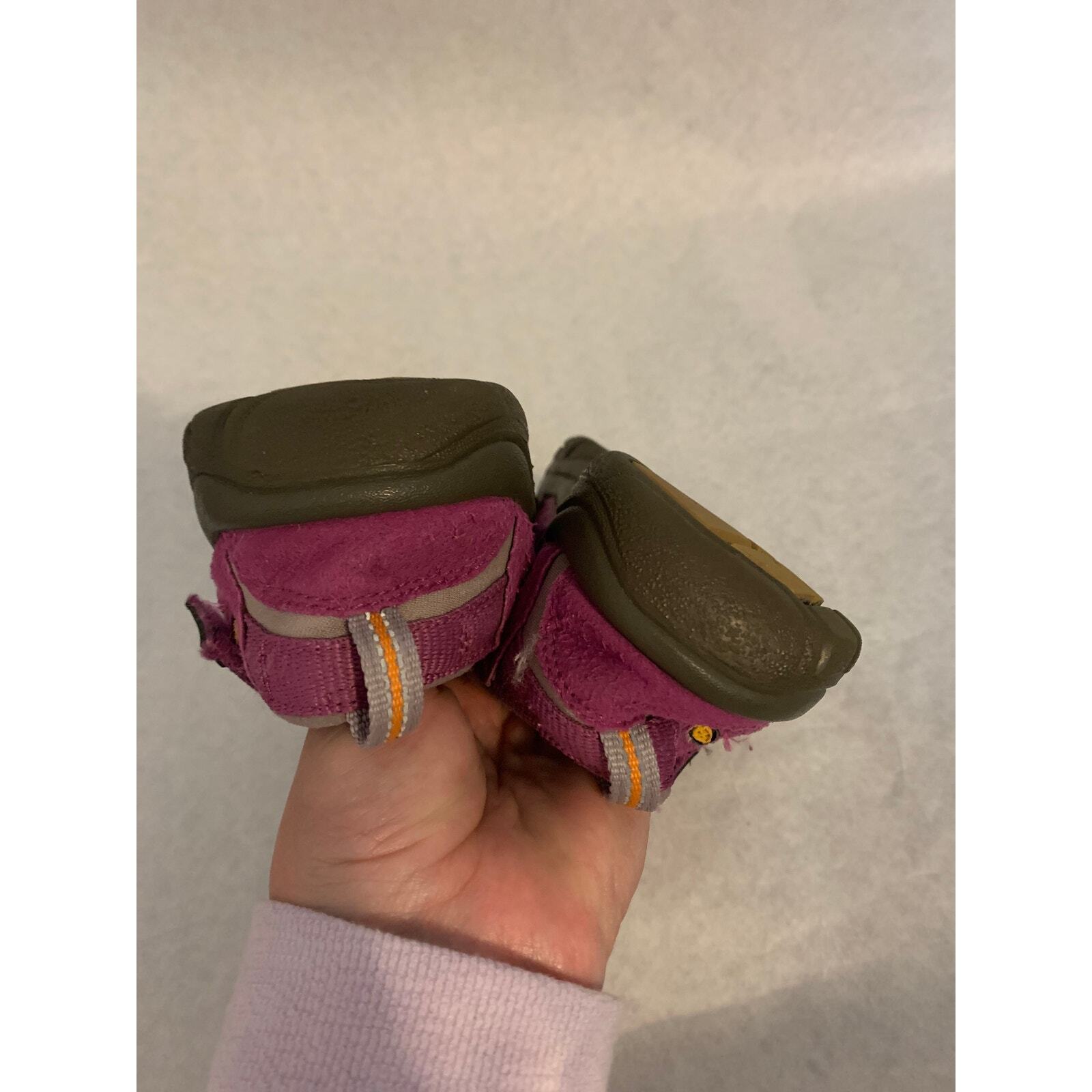 Scarpe da acqua viola Keen Newport cinturino regolabile bungee bambini taglia 3 impermeabili