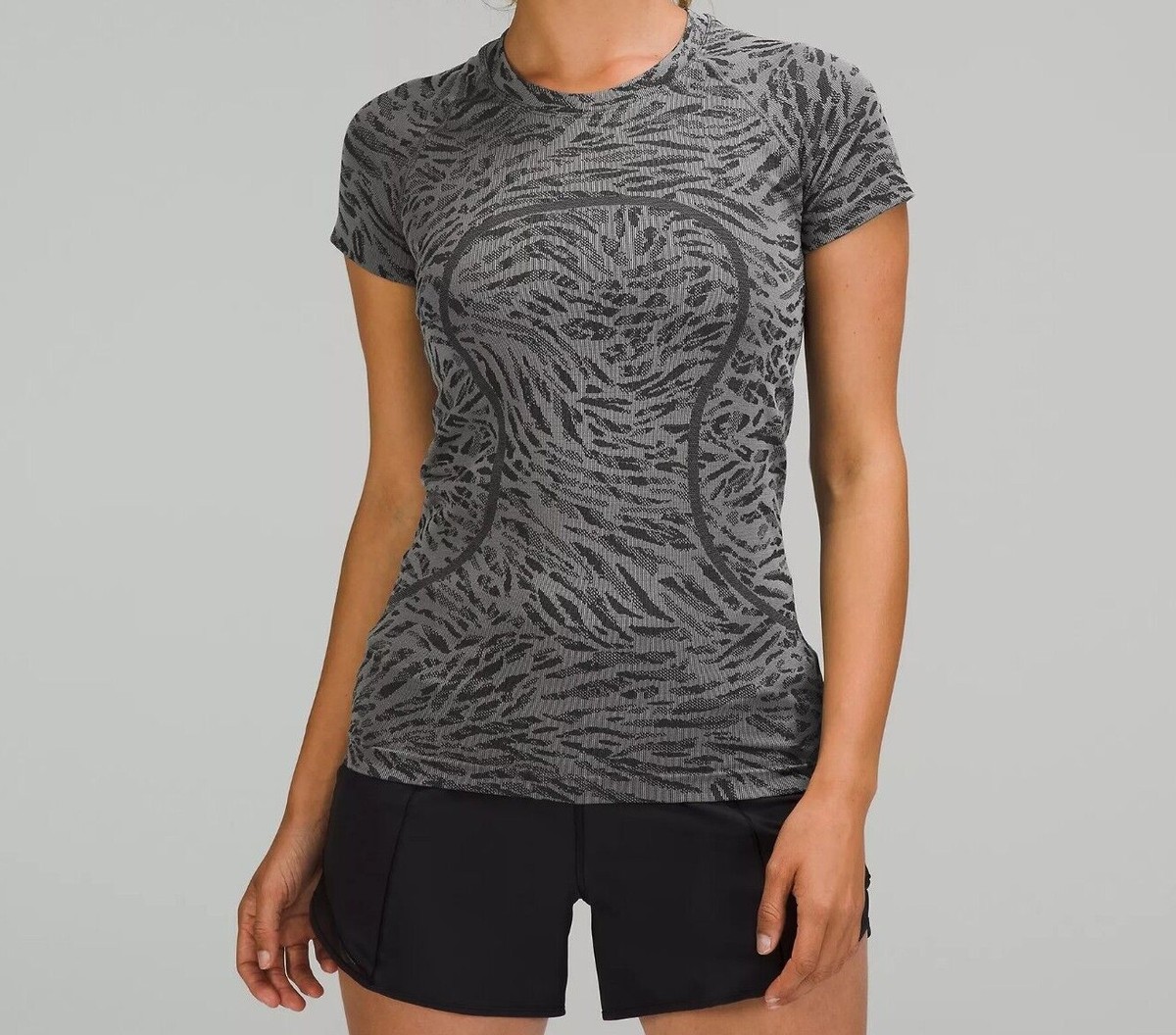 NEW Lululemon Swiftly Tech Short Sleeve 2.0 Primal Clash Black/Gull Grey 4  & 6