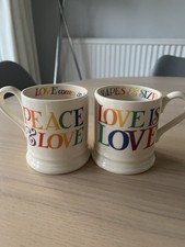 2 Emma Bridgewater Tassen Love Is Love/Peace & Love Rainbow Toast
