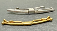 TWO VINTAGE HICKOK USA COLLAR BAR CLIPS : GOLD TONE & SILVER TONE M221