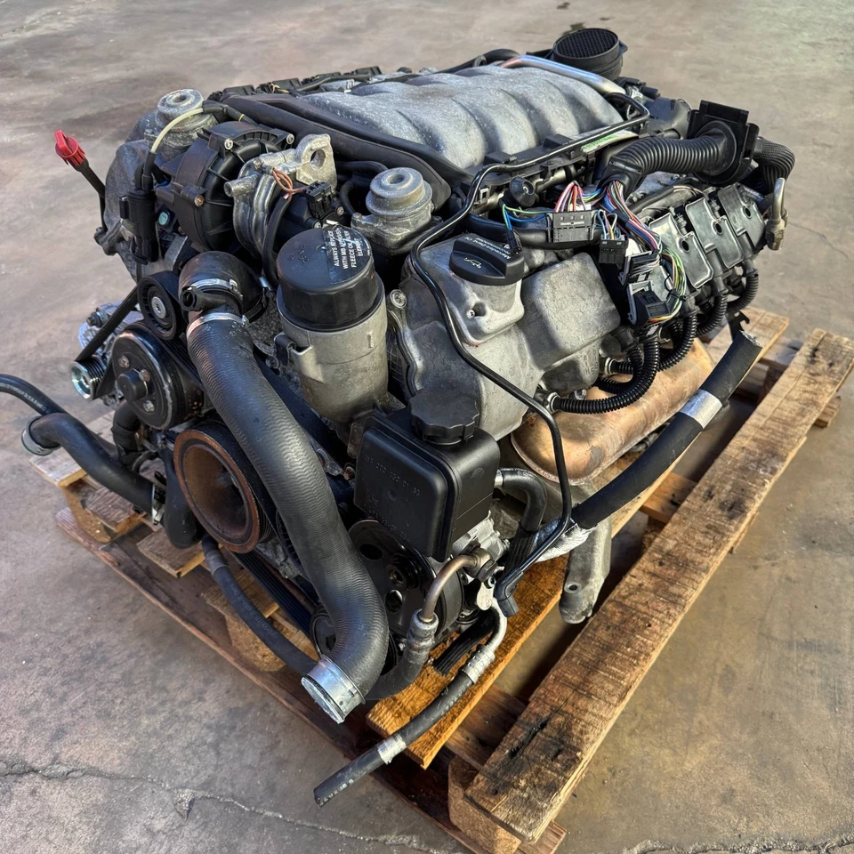 04-06 Mercedes E500 4MATIC AT AWD 5.0L V8 SOHC 24V Motor Desconocido mi. 5105 Foto 2 de 4