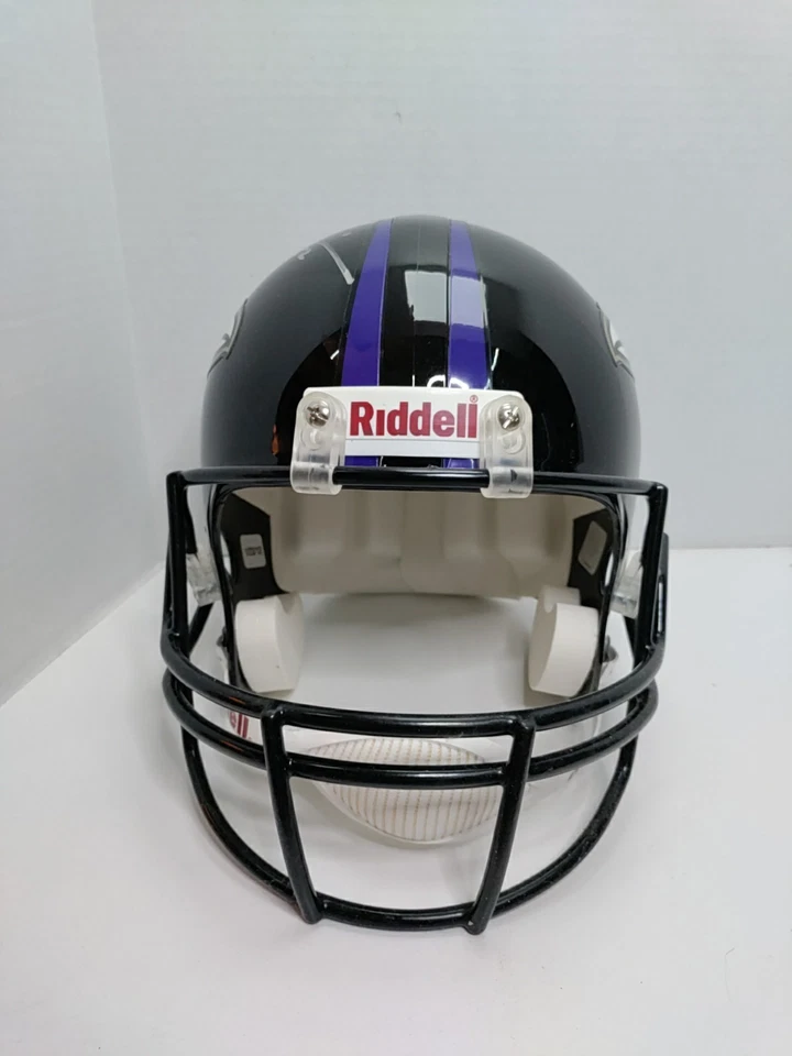 RAY LEWIS #52 AUTOGRAPHED SIGNED BALTIMORE RAVENS NFL MINI HELMET RIDDELL W CASE - Image 4 of 4