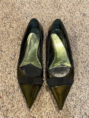 AUTH HUGO BOSS PATENT LEATHER FLATS 