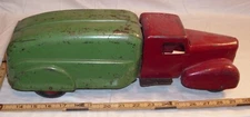 WYANDOTTE LARGE DELIVERY VAN TRUCK IN PRESSED STEEL RED & GREEN 1940