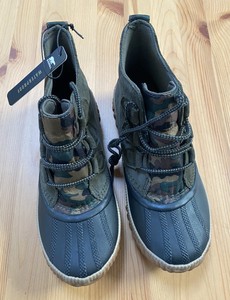 sorel camo duck boots