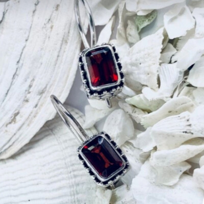 Garnet Gemstone 925 Sterling Silver Earring Wedding Women New Year Gift C-138