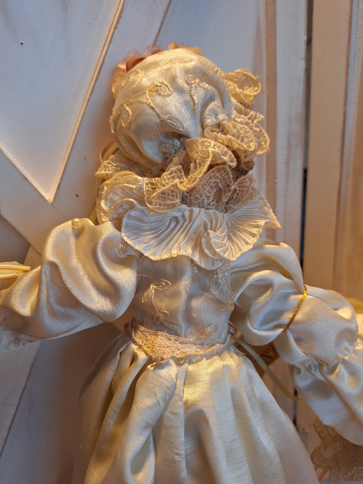 2 Show Stoppers Collectible Porcelain Victorian Cat Dolls "Kitty" Posable Bodies