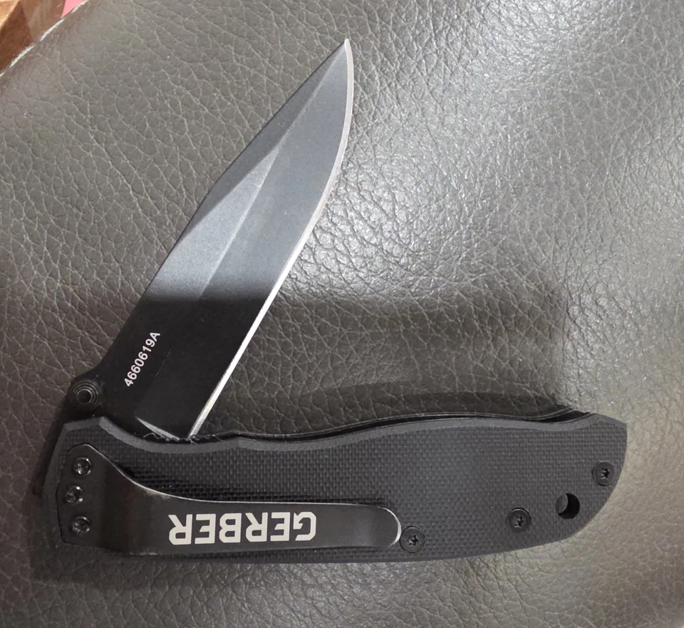 Navaja de Bolsillo Plegable Gerber Modelo 4660619A Foto 2 de 4