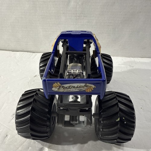 Hot Wheels Monster Jam Samson Die Cast Truck 1:24 Scale - Free Shipping - Picture 8 of 9