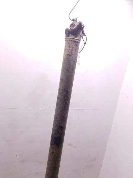 95-98 TOYOTA T100 SR5 3.4L 2WD MT REAR DRIVE SHAFT ASSEMBLY  Foto 2 de 4