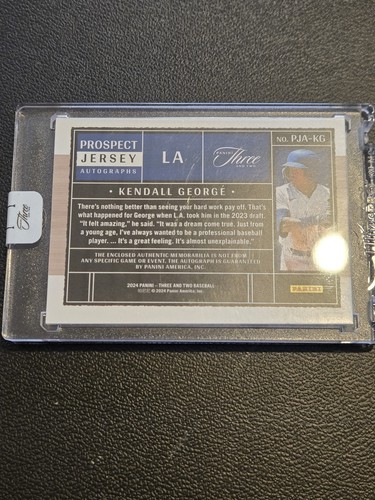 2024 Panini Tre e Due Kendall George Prospect Maglie Autografi #/99 - Foto 2 di 2