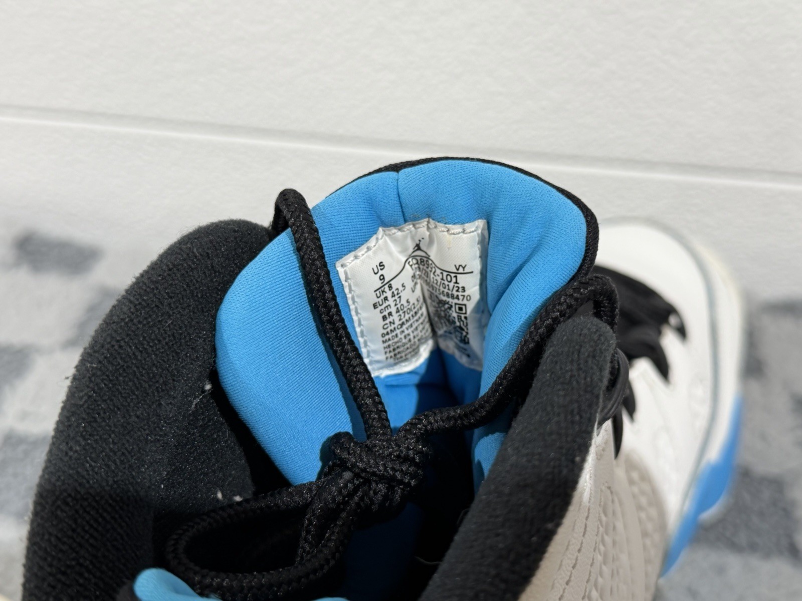 Air Jordan 9 Powder Blue Men’s Size 9 Basketball Shoes thumbnail 3