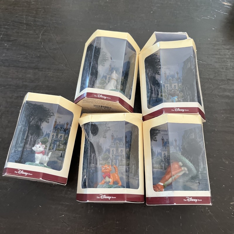 VTG 1990s Disney Tiny Kingdom Aristocats 1970 Mini Figure Figurine Set Of 5
