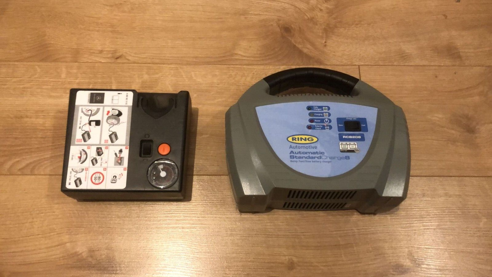 Mercedes 12V Electric Tyre Inflator with Ring Battery Charger Used Job Lot-image