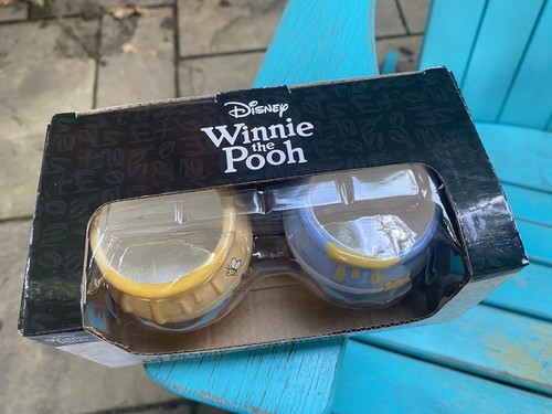 NUEVO JUEGO DE 2 MINI TAZAS DE CERÁMICA ESCULPIDA DE 3,5 OZ de disney difícil de encontrar - Imagen 2 de 8