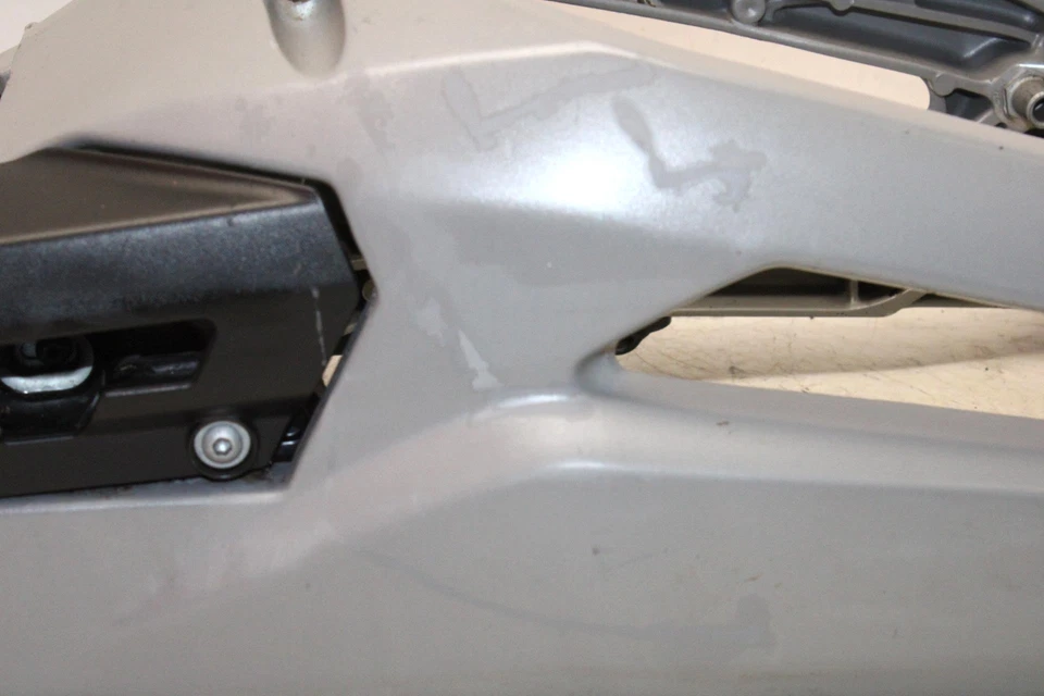 Aprilia Shiver 750 Sl750 2015 basculante trasero suspensión trasera brazo oscilante Foto 2 de 4