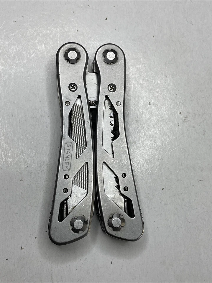 STANLEY MUTI TOOL STAINLESS 2CR 9 TOOL FUNCTIONS - Image 4 of 4