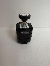  New Old Stock Ingersoll Rand ARO PR4021-100 Precision Air Regulator 2  120 PSI