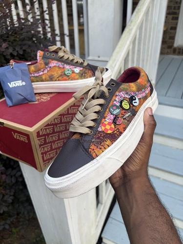 VANS Off the Wall Low Top Skateboarding Skate Shoes Multicolor Pattern