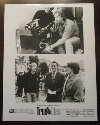 PRESS PROMO PHOTO 1994 MOVIE TRUE LIES ARNOLD SCHWARZENEGGER & CURTIS 8X10 Y920