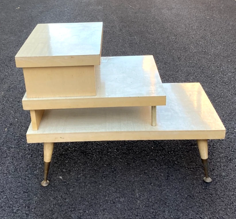 Mesa auxiliar Mid-Century Atomic de 3 niveles de madera y laminado MCM - ¡Rara! Foto 3 de 4