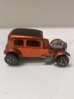 Hot Wheels Redline 32' Ford Vicky Red