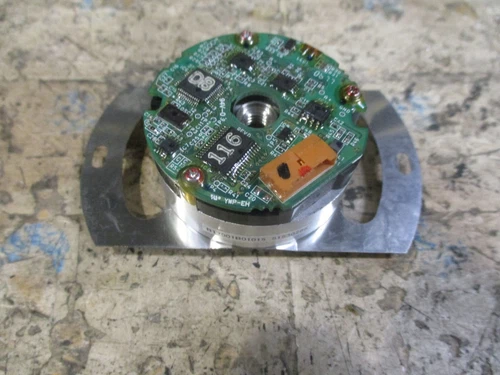 Yaskawa B17001B01015 Encoder Yaskawa YWP-EH Rotatory Encoder 51530285 *Tested*