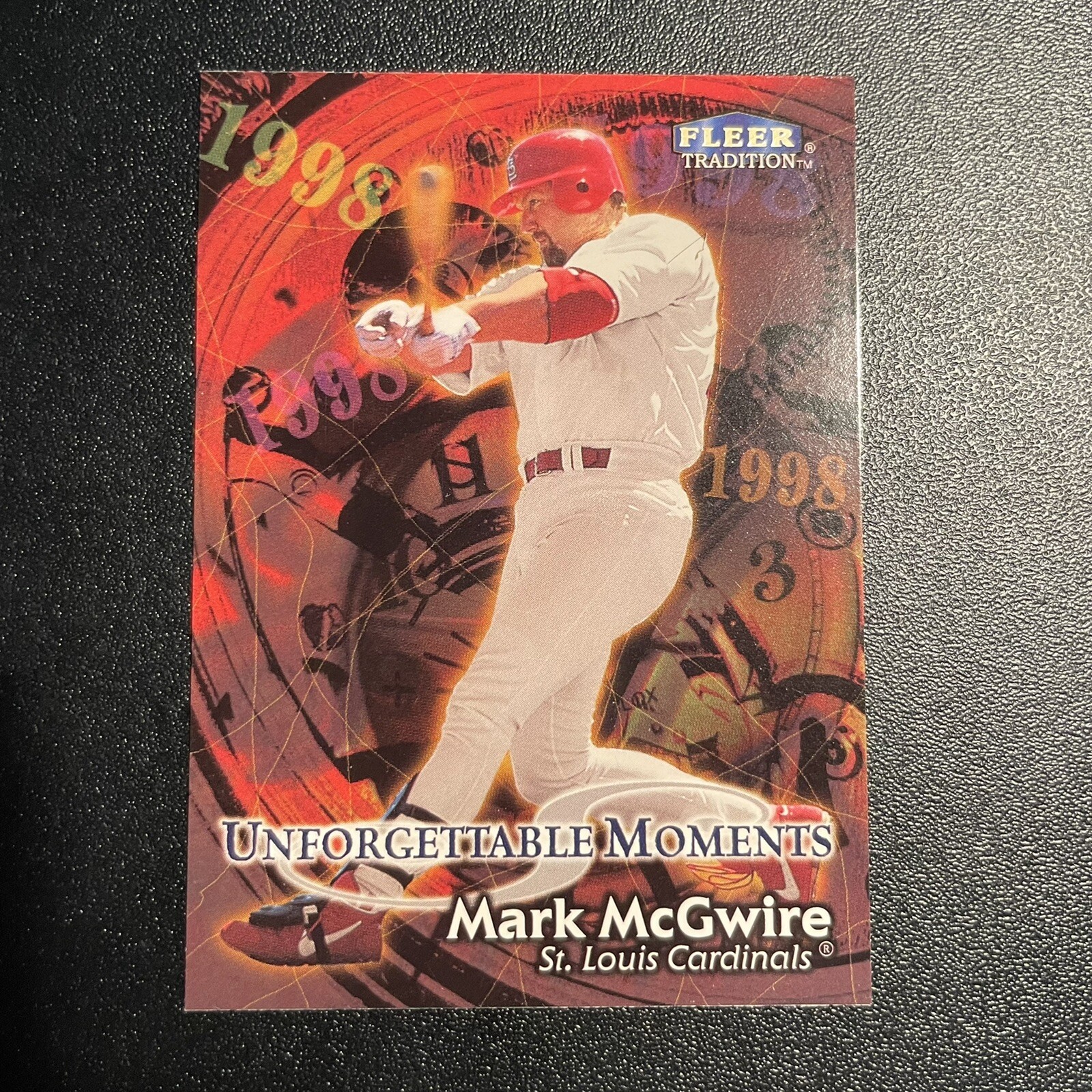 1998 Fleer Tradition Unforgettable Moments Mark McGwire Card #590