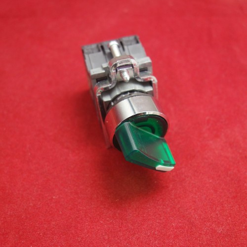 22mm ILlUMINATED Selector switch 3 Position Fits Green XB4BK133B5 24V Maintained - Picture 9 of 12