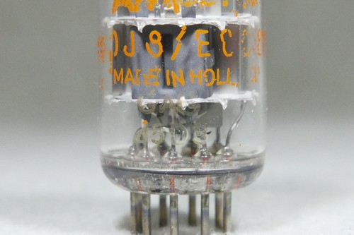 Amperex ECC88/6DJ8 A-Rahmen Dimpled Disc Getter Heerlen Holland sehr stark 1975 - Bild 9 von 15