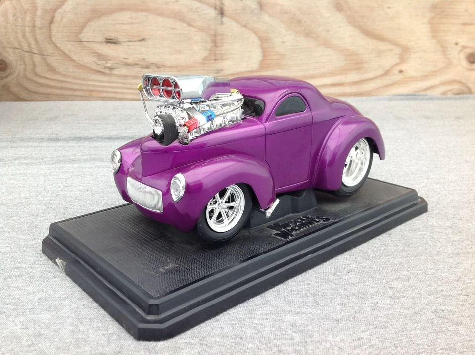 Muscle Machines 1941 Willys Coupe, 2000, 1:18 Scale Diecast - Image 2 of 4