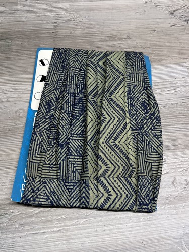 Lakota Sioux Neck Gaiter St. Josephs Indian School Support Tribal Print Gray - 第 1/3 張圖片