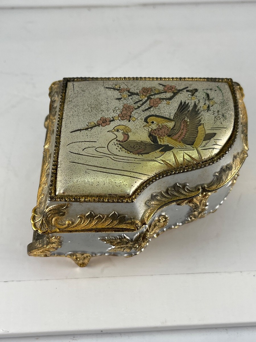 VINTAGE EVERGREEN WIND UP MUSIC BOX, PIANO THEME, CLOISONNE, made