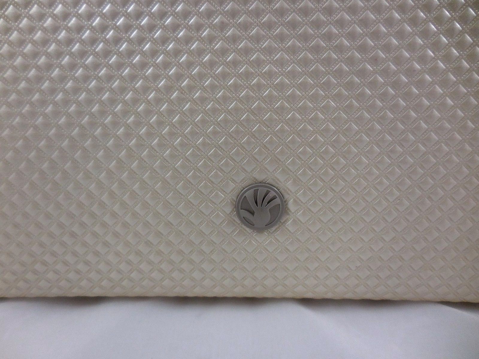 Slappa SL-NSV-118 15.4-Inch Laptop Sleeve