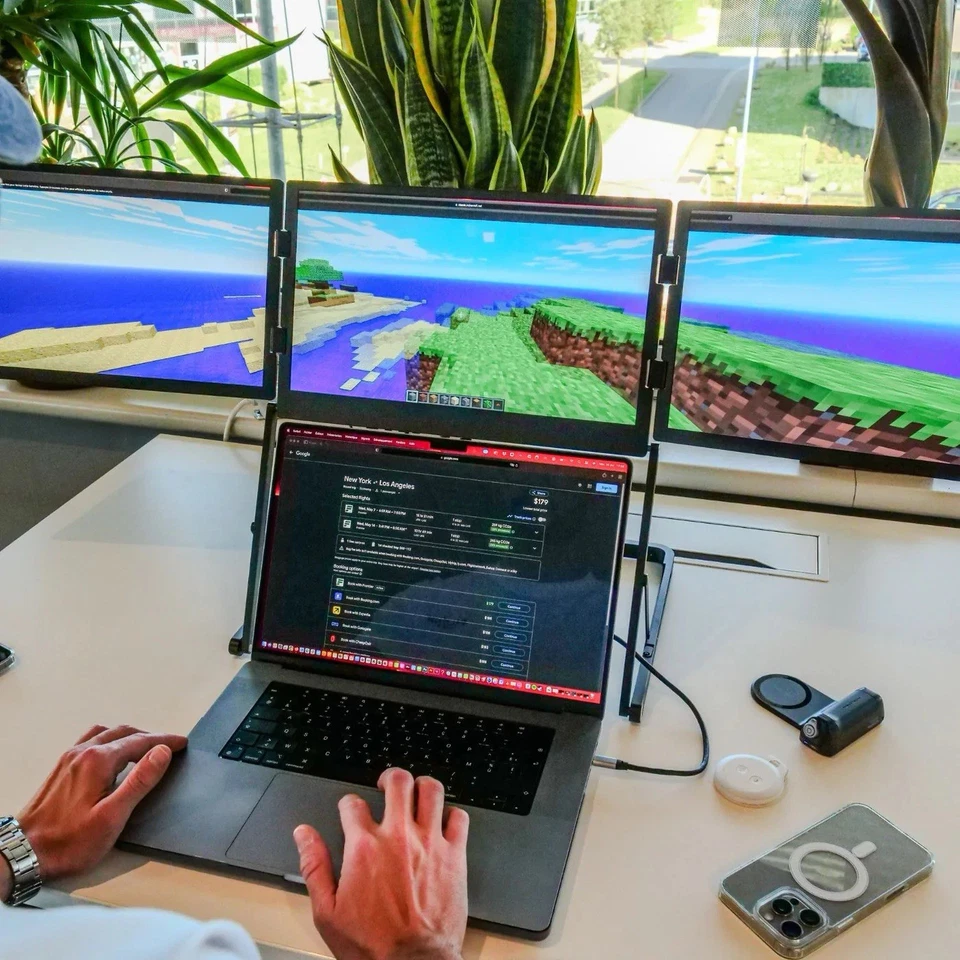 Pantalla triple TriCreate. Monitores portátiles triples. ¡El primero del mundo! Foto 4 de 4