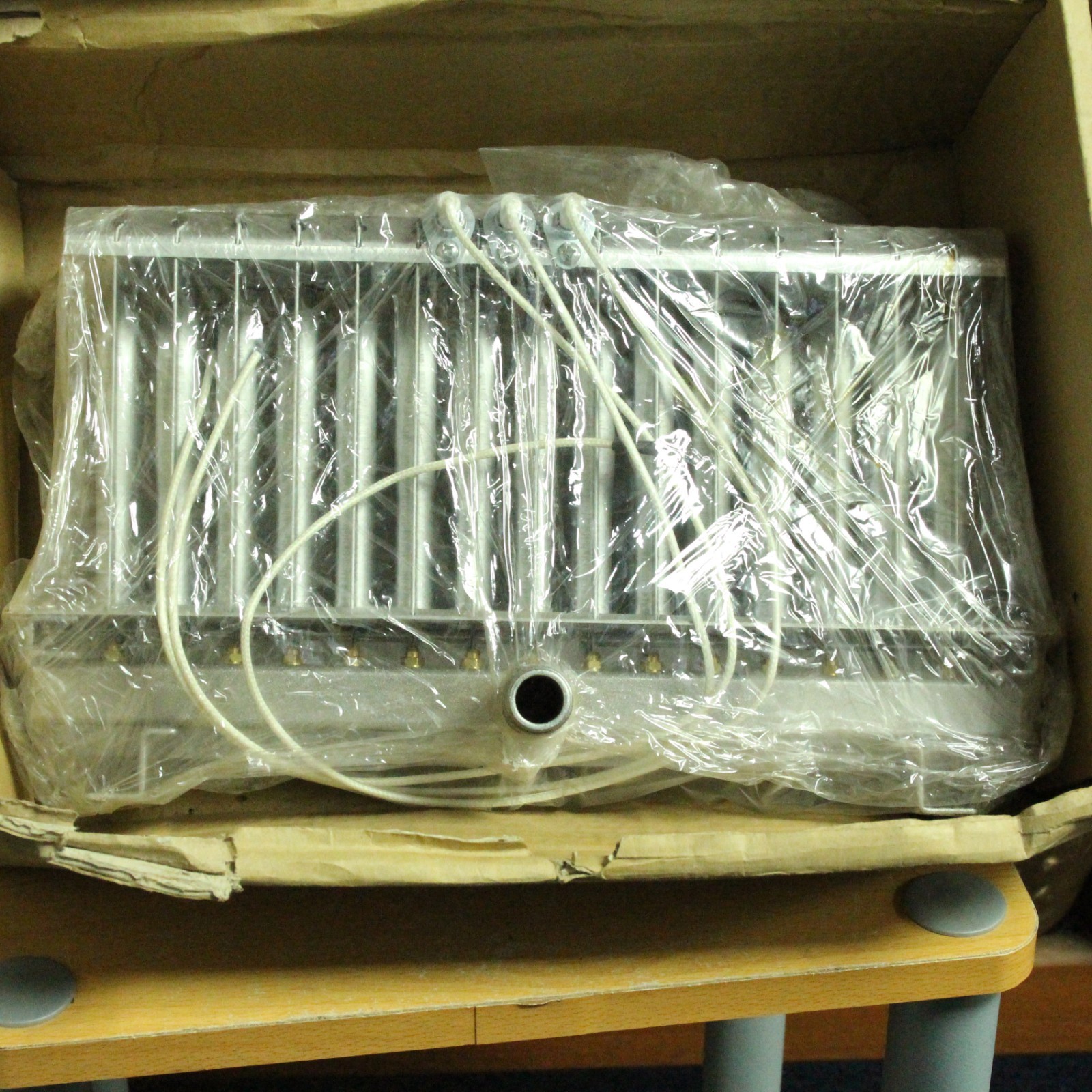 GLOWWORM 0020061565 BURNER - 28KW - BETACOM 24C 30C - NEW - FREE DELIVERY