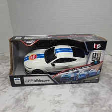 Gear Maxx Ford Shelby GT 350R/C Car 1:26 Scale Sealed Pull Back Lights & sounds 