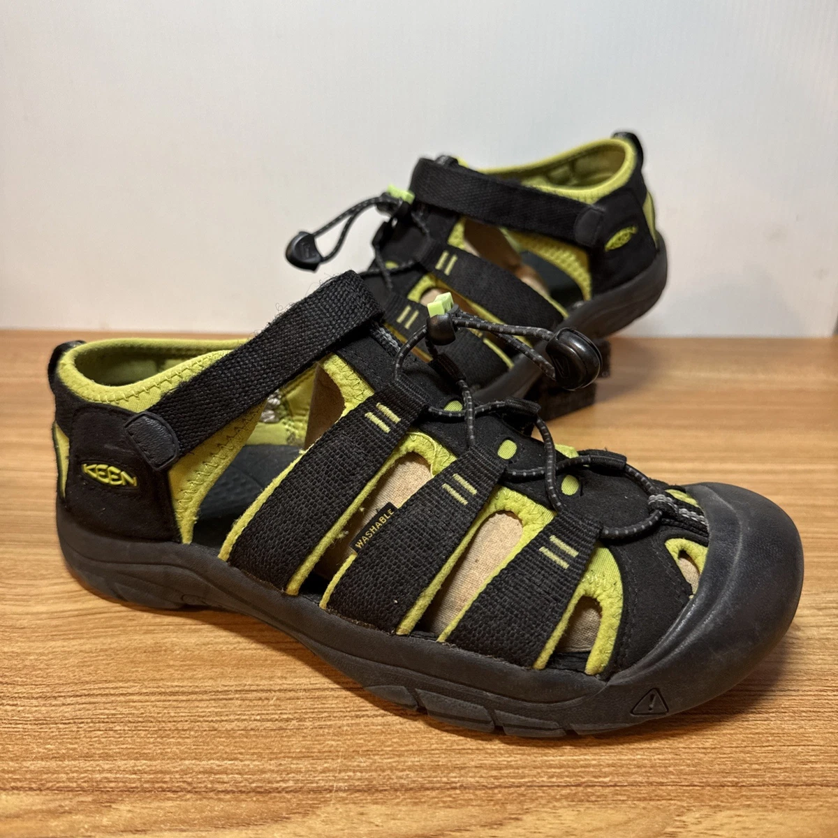 Keen Black Red Slip-On Men\'s Sandals outdoor hook and loop Size 12 NWB‎ Amazon.com | KEEN Men main image 3