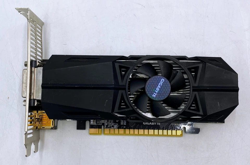 Gigabyte GV-N1050OC-2GL NVIDIA GeForce 1050 OC 2GB GDDR5 PCIe 3.0 Graphics Card - Image 2 of 4