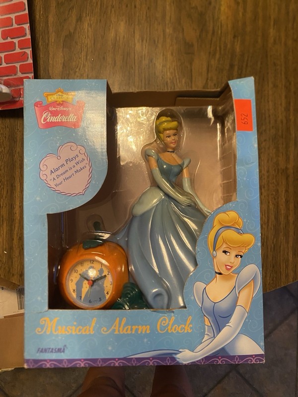 Fantasma Walt Disney’s Cinderella Musical Alarm Clock Figure Set
