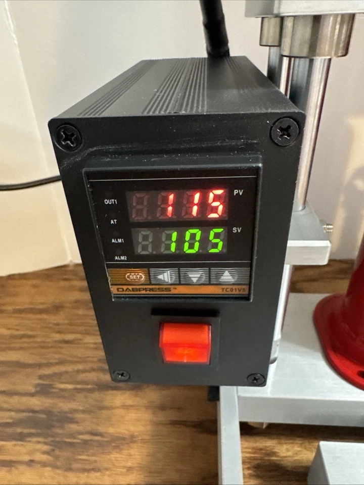 DABPRESS 4-Ton Heat Press  With Manuals And Tested. - Image 4 of 4