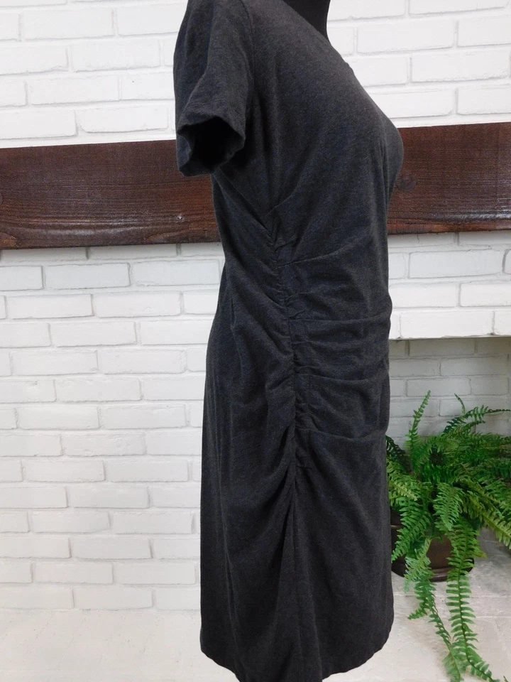 CAbi Talla M Gris Oscuro Estilo 5408 Camiseta Fin de Semana Acanalado Lateral Favorecedor Vestido Foto 4 de 4