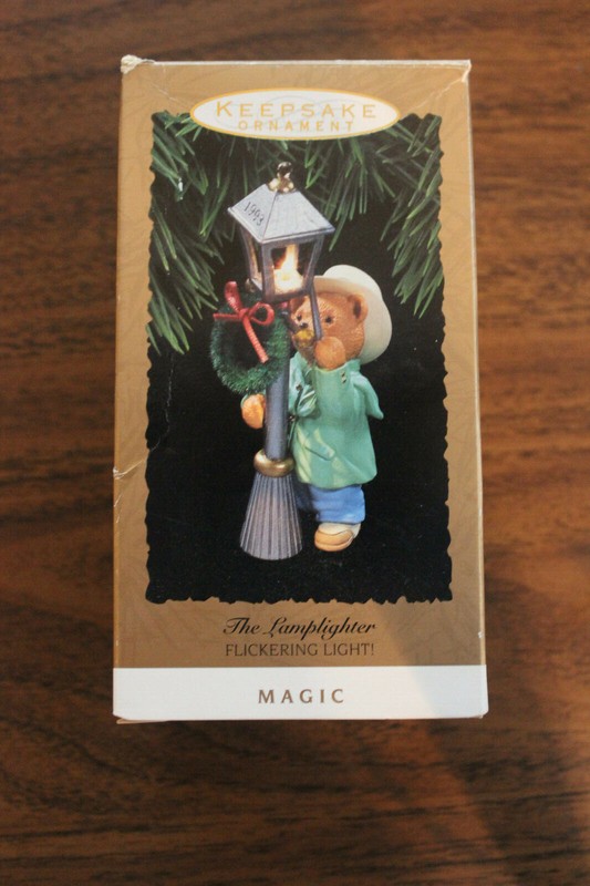 Hallmark Keepsake Ornament - The Lamplighter Flickering Light - 1993 Magic